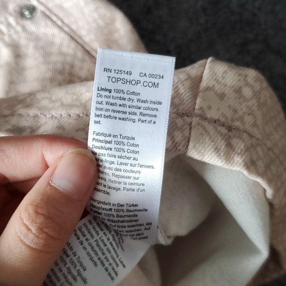 Topshop Print jean skirt - Picture 3 of 3